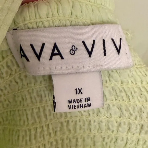 Ava & Viv Light Green Textured 3/4 Dress - Picture 5 of 5